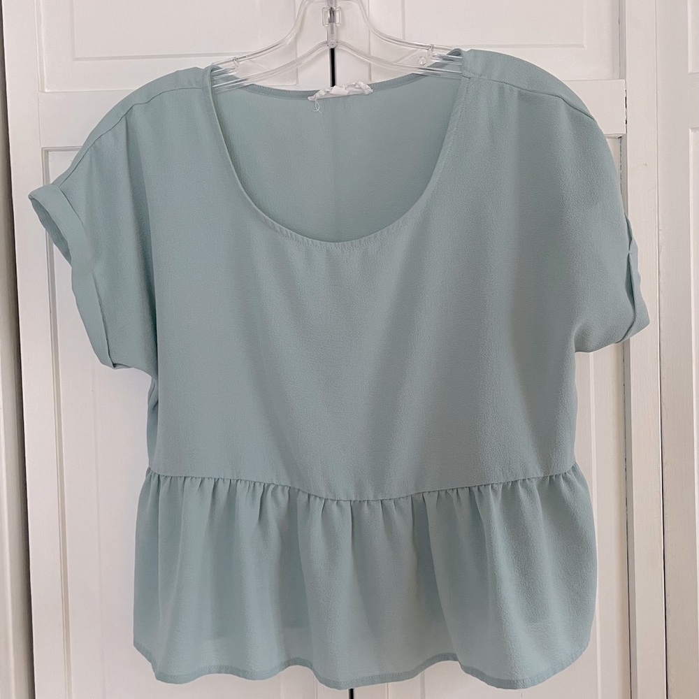 Boat neck short sleeve blouse in light sage